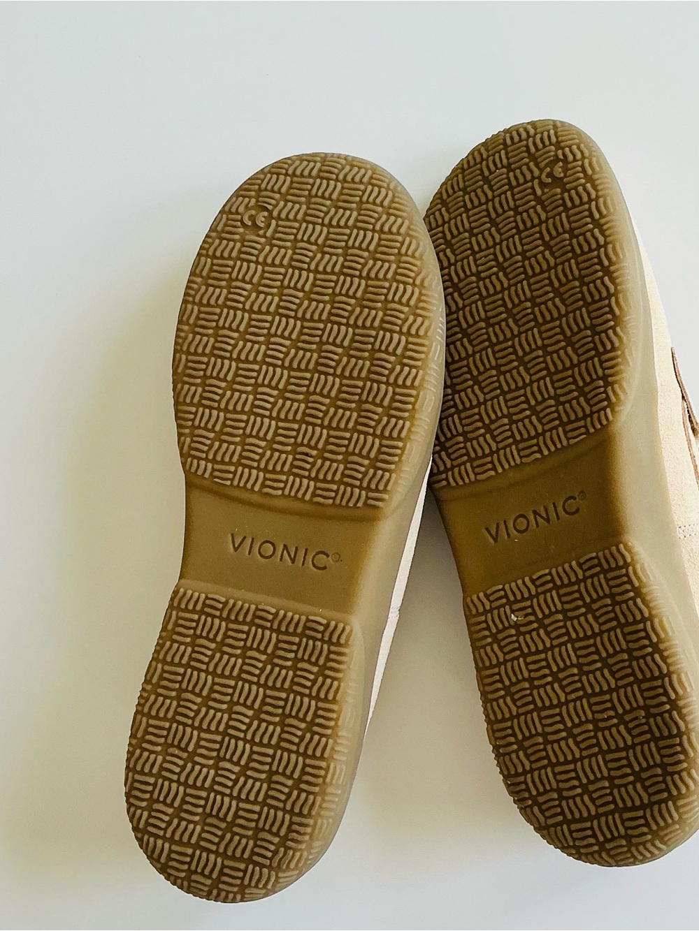 Vionic Lynez Faux Fur Loafers Sz 7.5 - Picture 7 of 7